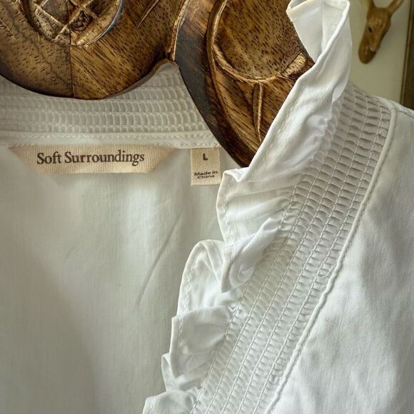 Soft Surroundings Kata Ruffle Collar Shirt 2FY61 White Pearl Buttons L - Picture 4 of 9